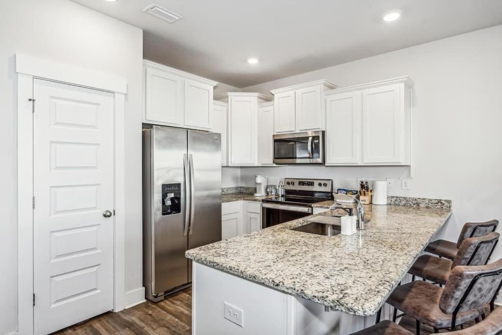 Luxury Townhome Near Downtown And Pensacola Beach Luaran gambar