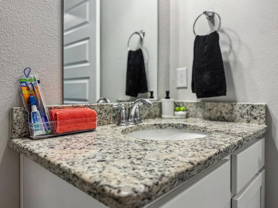 Luxury Townhome Near Downtown And Pensacola Beach Luaran gambar