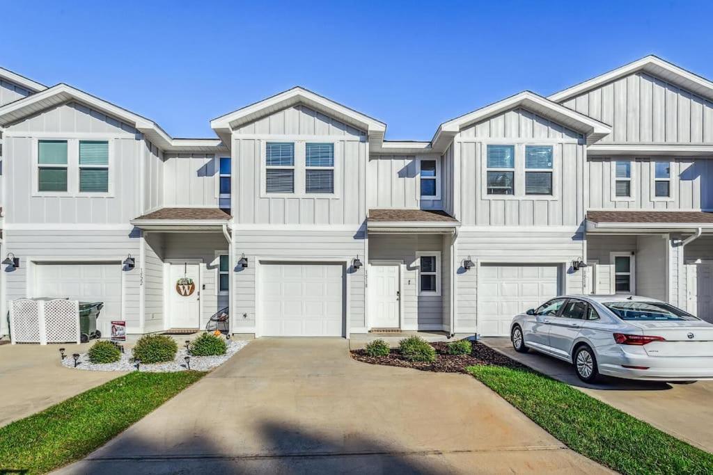 Luxury Townhome Near Downtown And Pensacola Beach Luaran gambar